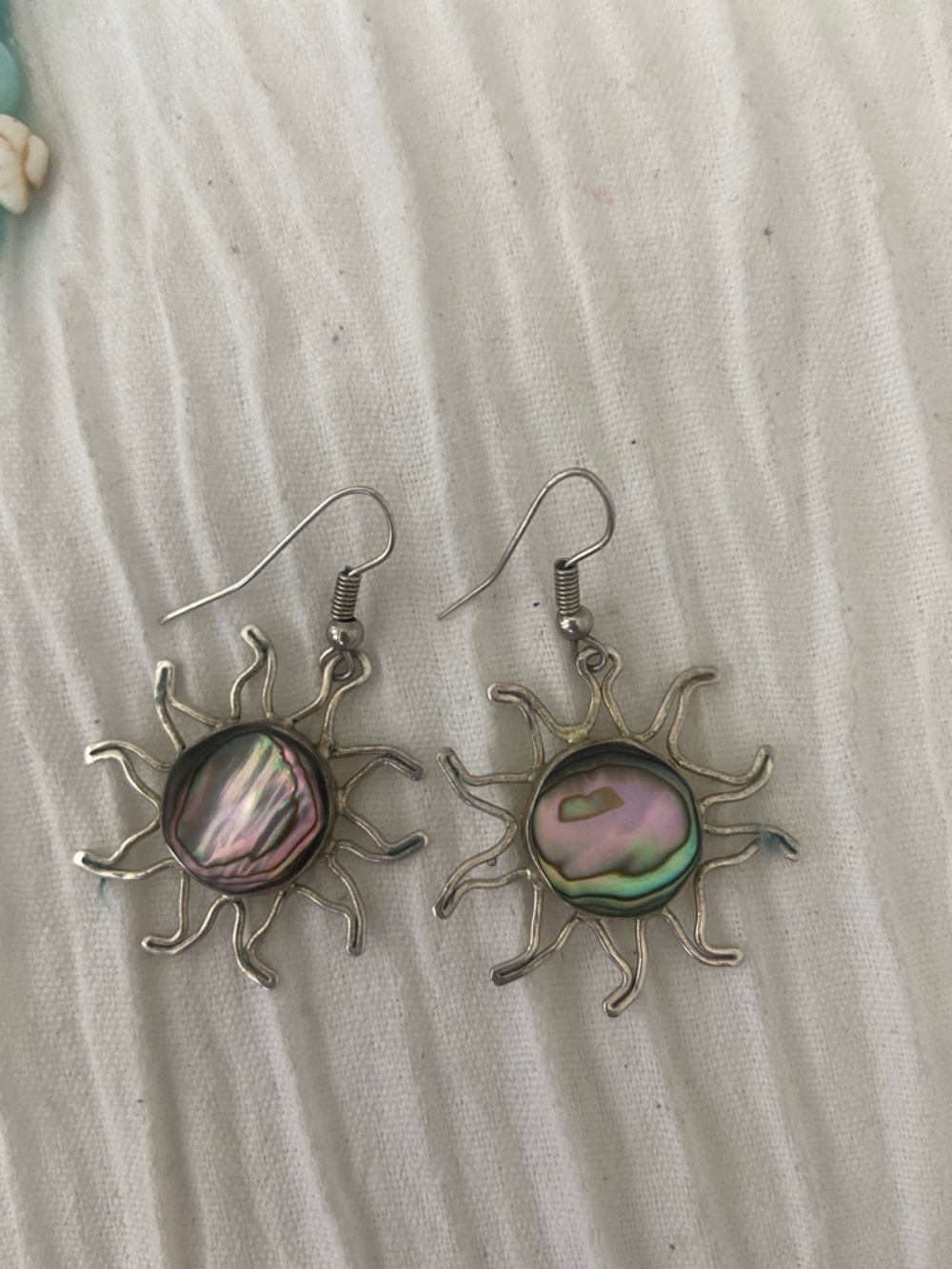 Iridescent Abalone Sunburst Drop Earrings - Multicolor